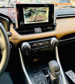 تۆیۆتا ڕاڤ 4